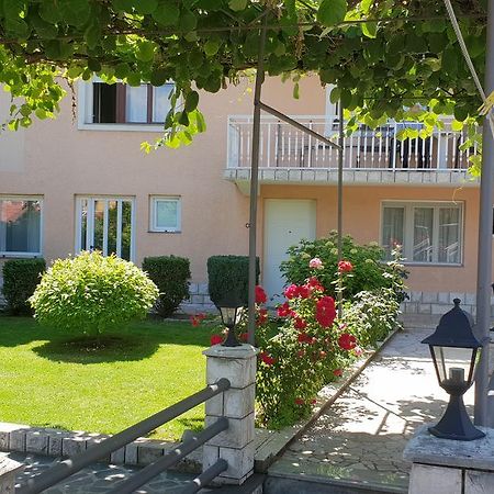 Accommodation Vesa Мостар Экстерьер фото